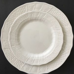 Mikasa Renaissance White Dinnerware